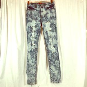 DOLLHOUSE High Waist Distressed Jeans size 9